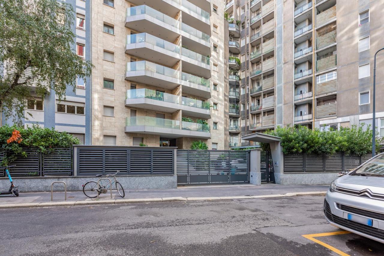 Campanini Apartment Милано Екстериор снимка