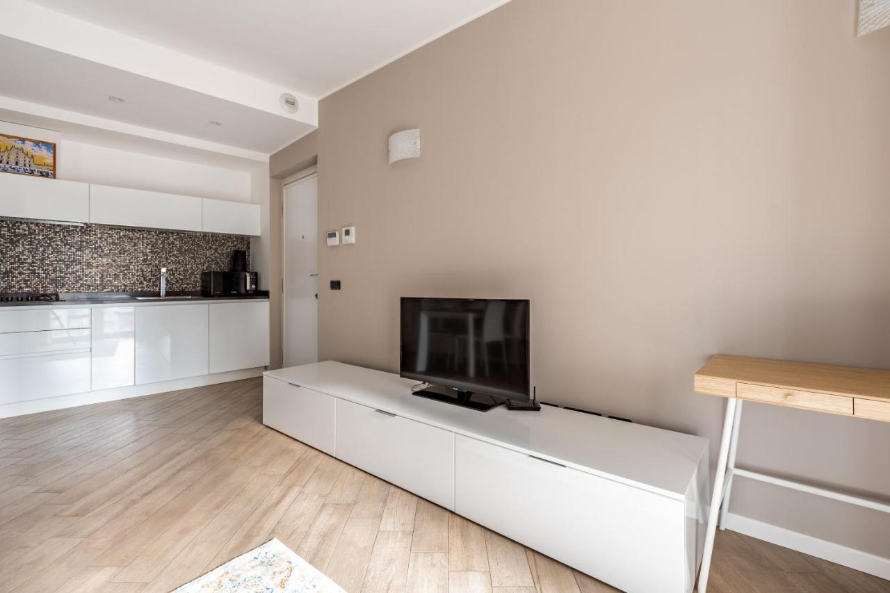 Campanini Apartment Милано Екстериор снимка